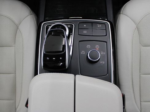 Used 2018 Mercedes-Benz GLE 350 4MATIC image 37