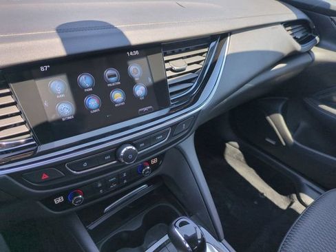 Used 2018 Buick Regal Preferred w/ Driver Confidence Package #1 FWD image 11