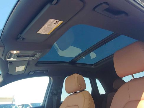 Certified 2025 Audi Q3 2.0T Premium w/ Convenience Package image 19