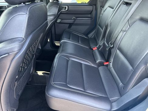 Used 2025 Ford Bronco Badlands AWD/4WD image 15