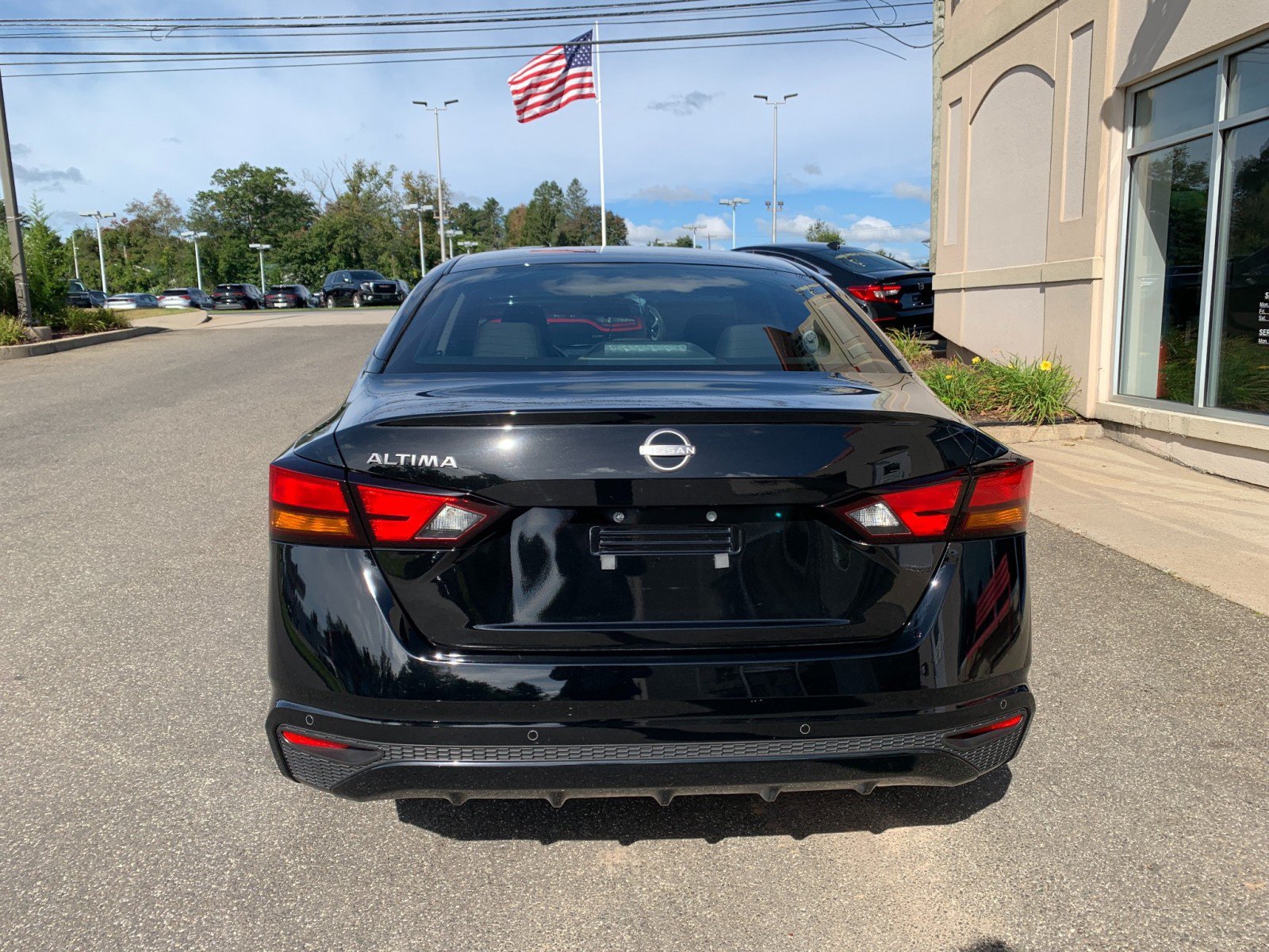 Used 2023 Nissan Altima 2.5 S FWD image 6