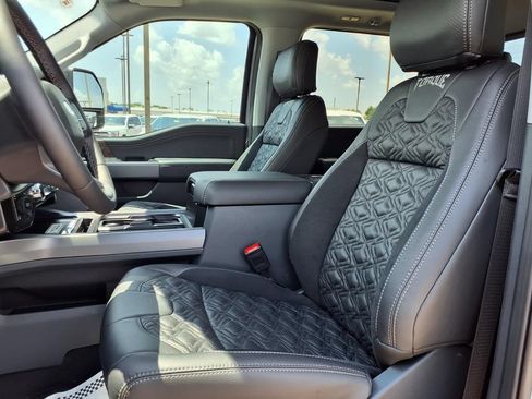 New 2026 Ford F250 Lariat w/ Black Appearance Package AWD/4WD image 8