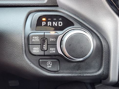 Used 2025 RAM 1500 Lone Star image 31