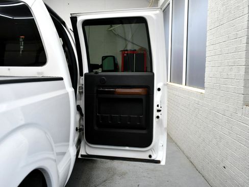 Used 2014 Ford F250 Platinum w/ FX4 Off-Road Package image 35