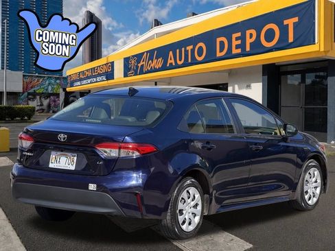 Used 2025 Toyota Corolla LE FWD image 5