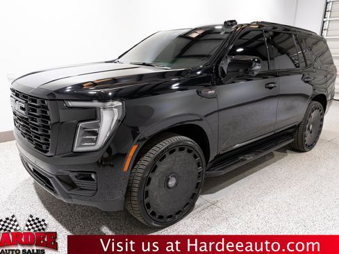 Used 2025 GMC Yukon Elevation AWD/4WD image 2