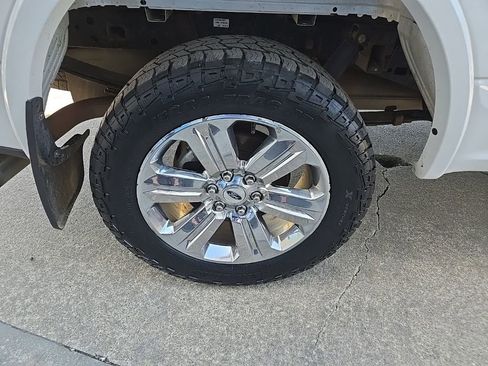 Used 2019 Ford F150 Lariat w/ Equipment Group 502A Luxury AWD/4WD image 54
