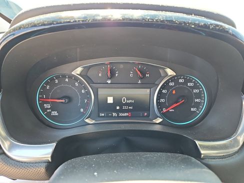 Used 2023 Chevrolet Traverse RS w/ LPO, Floor Liner Package AWD/4WD image 9