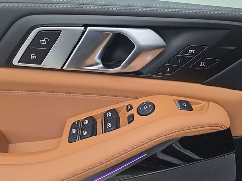 Certified 2025 BMW X5 xDrive40i w/ M Sport Package image 14