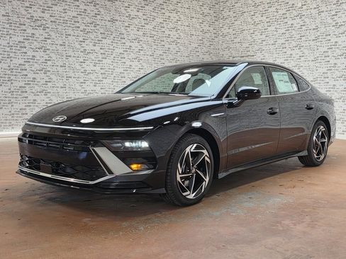 New 2026 Hyundai Sonata SEL image 3