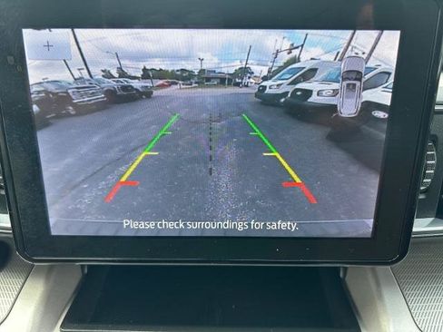 Certified 2023 Ford Explorer XLT w/ Equipment Group 202A AWD/4WD image 31