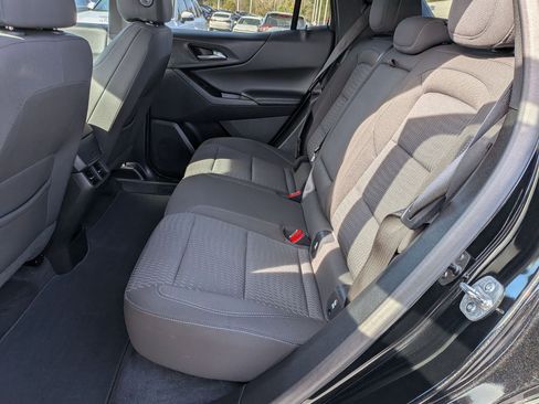 Used 2025 Chevrolet Equinox LT image 30