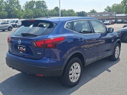 Used 2018 Nissan Rogue Sport S AWD/4WD image 4