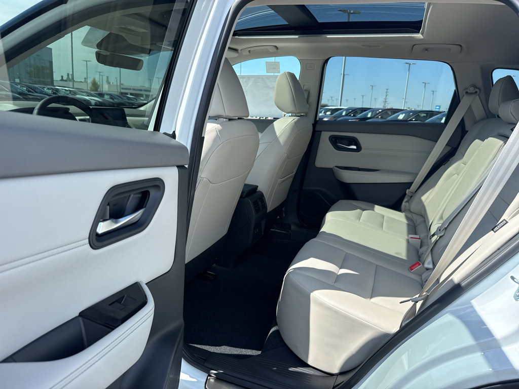 New 2026 Nissan Rogue Dark Armor AWD/4WD image 30