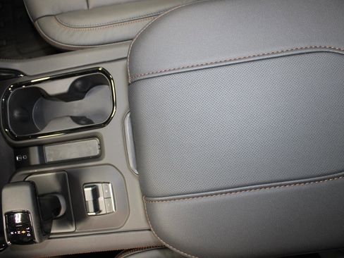 New 2026 GMC Sierra 1500 AT4 w/ AT4 Premium Package image 39