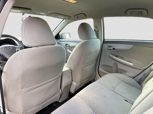 Used 2010 Toyota Corolla XLE image 6