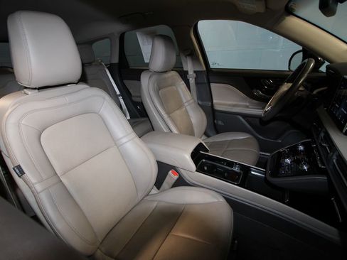 Used 2022 Lincoln Corsair Reserve w/ Luxury Package image 25