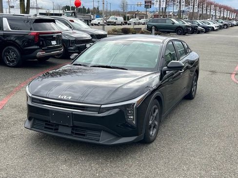 Certified 2025 Kia K4 LXS image 3
