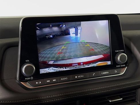 Certified 2026 Nissan Rogue SV FWD image 15