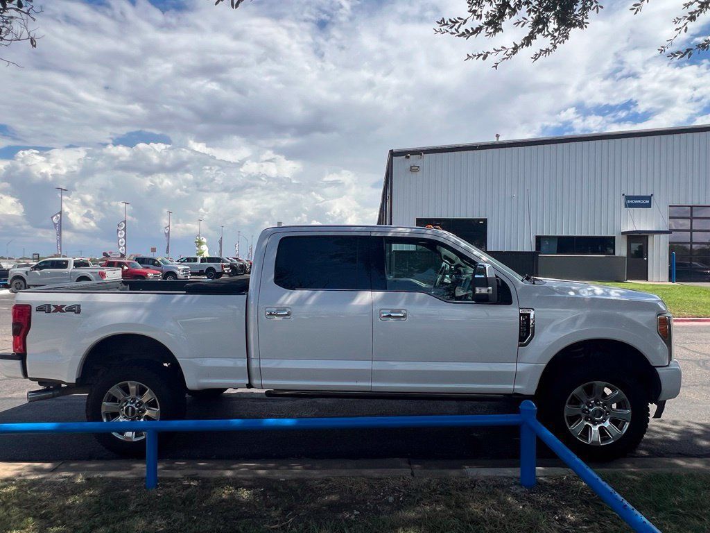 Used 2017 Ford F250 Platinum AWD/4WD image 4