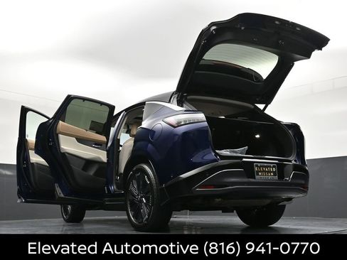 Certified 2025 Nissan Murano Platinum w/ Cargo Package AWD/4WD image 38