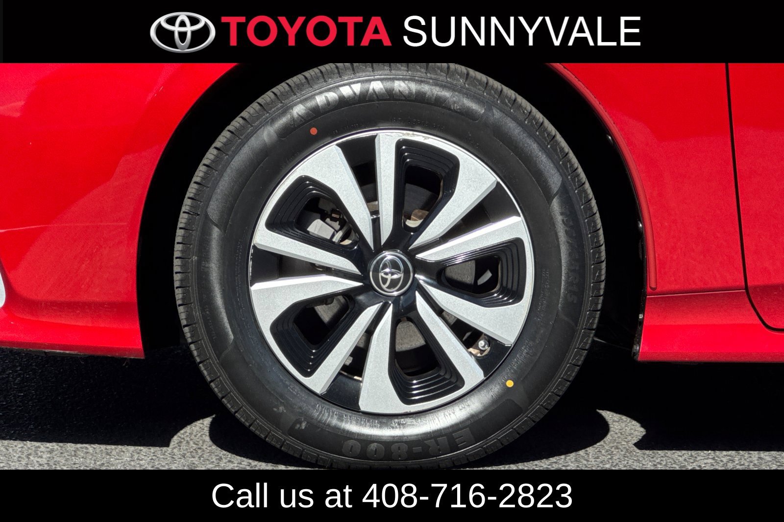 Certified 2018 Toyota Prius Prime Plus FWD image 29