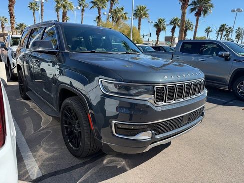 Used 2022 Jeep Wagoneer Series III w/ Flexible Seating Group image 2