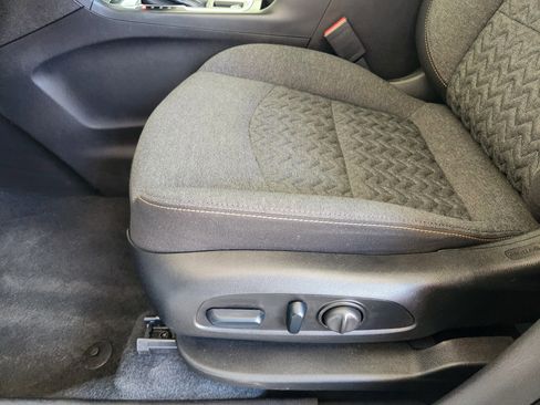 Certified 2024 Chevrolet Equinox LT image 26