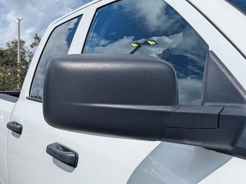 Used 2024 RAM 1500 Classic SLT AWD/4WD image 12