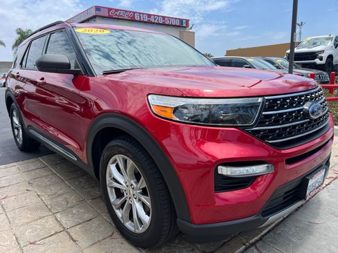 Used 2020 Ford Explorer XLT w/ Equipment Group 202A RWD image 1