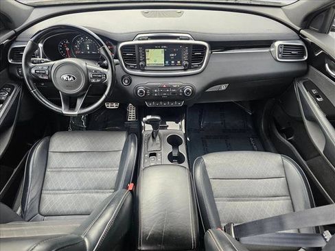 Used 2017 Kia Sorento SX image 17