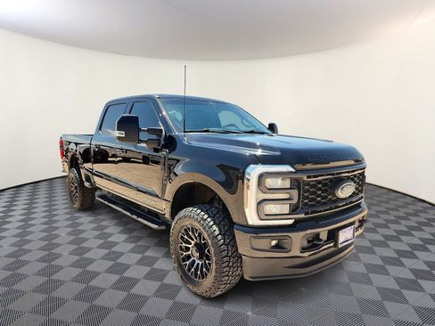 Used 2024 Ford F250 Lariat w/ Sport Appearance Package AWD/4WD image 6