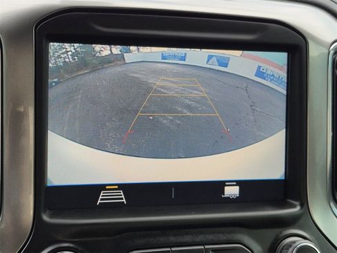 Used 2021 Chevrolet Silverado 1500 LT Trail Boss w/ Bed Protection Package image 22