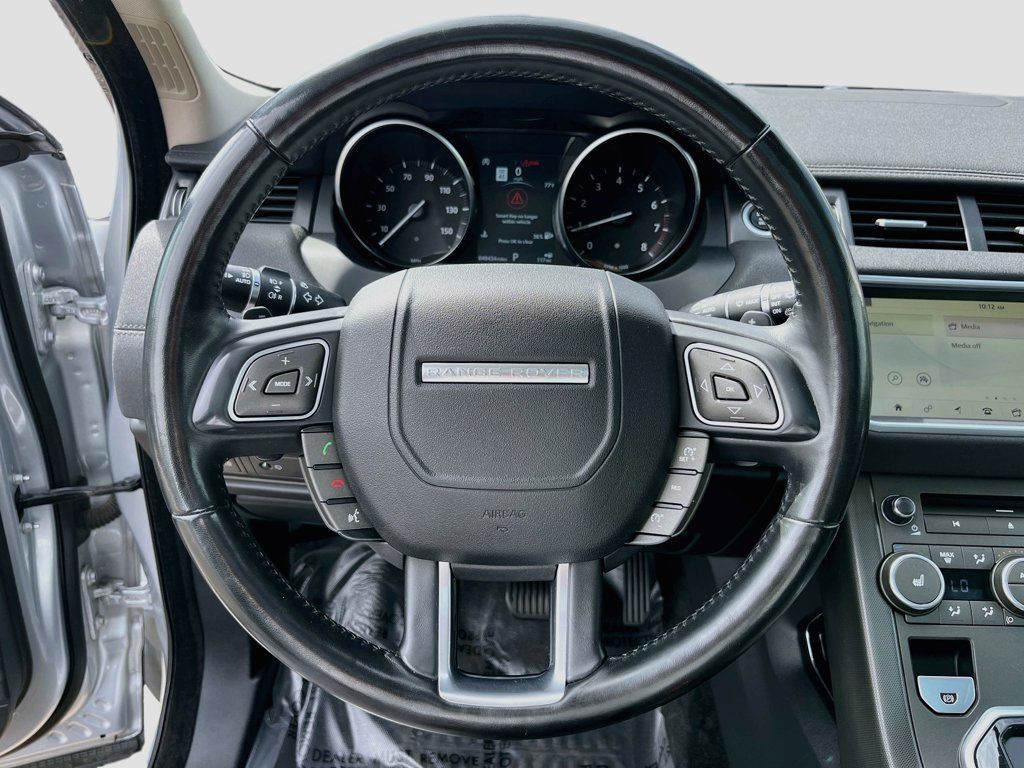 Used 2019 Land Rover Range Rover Evoque HSE AWD/4WD image 11
