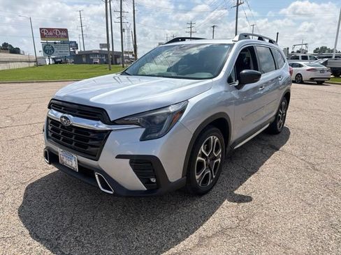 Used 2024 Subaru Ascent Touring AWD/4WD image 3