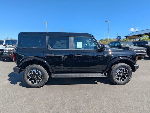 New 2026 Ford Bronco Outer Banks AWD/4WD image 3
