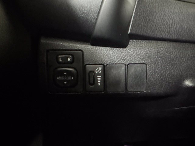 Used 2019 Toyota Corolla LE FWD image 19