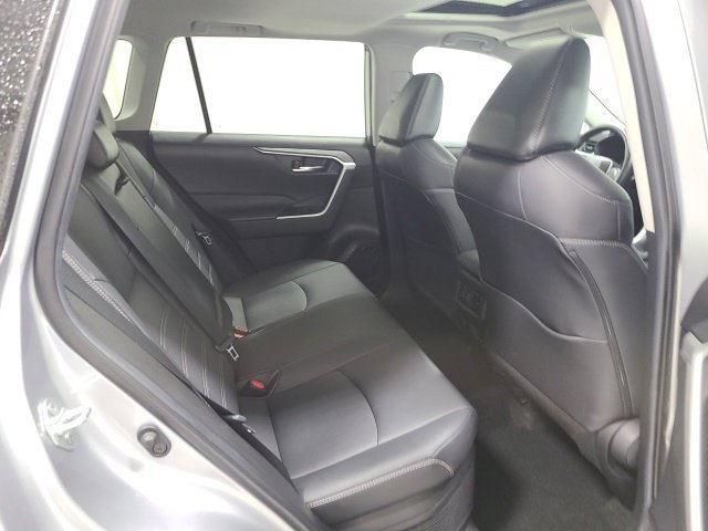 Certified 2022 Toyota RAV4 XLE Premium AWD/4WD image 15