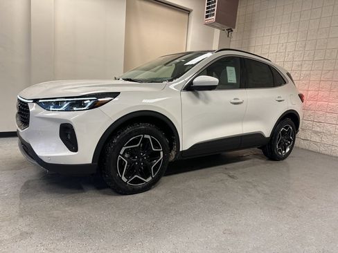 New 2026 Ford Escape Platinum w/ Premium Technology Package image 14