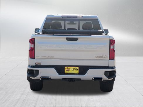 Used 2019 Chevrolet Silverado 1500 High Country w/ Technology Package AWD/4WD image 6