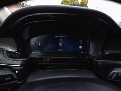 Used 2024 Lincoln Corsair Reserve w/ Equipment Group 201A image 4