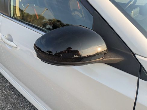 Used 2025 Nissan Sentra SR FWD image 12