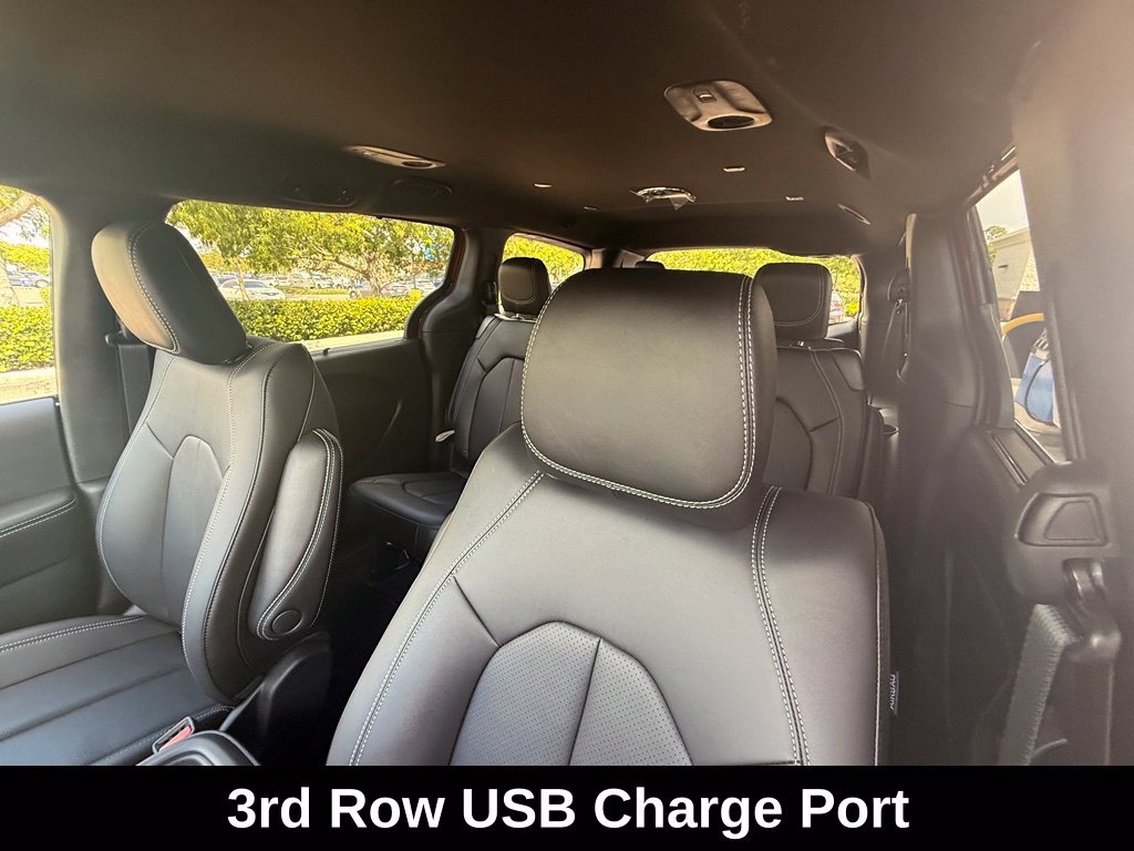 New 2027 Chrysler Pacifica Select w/ Family Tech Group FWD image 24