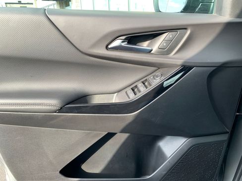 Used 2025 Chevrolet Equinox LT image 20