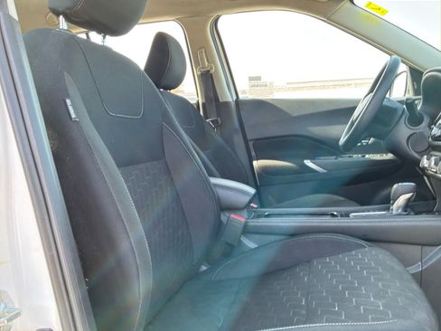 Used 2024 Nissan Kicks SV FWD image 19