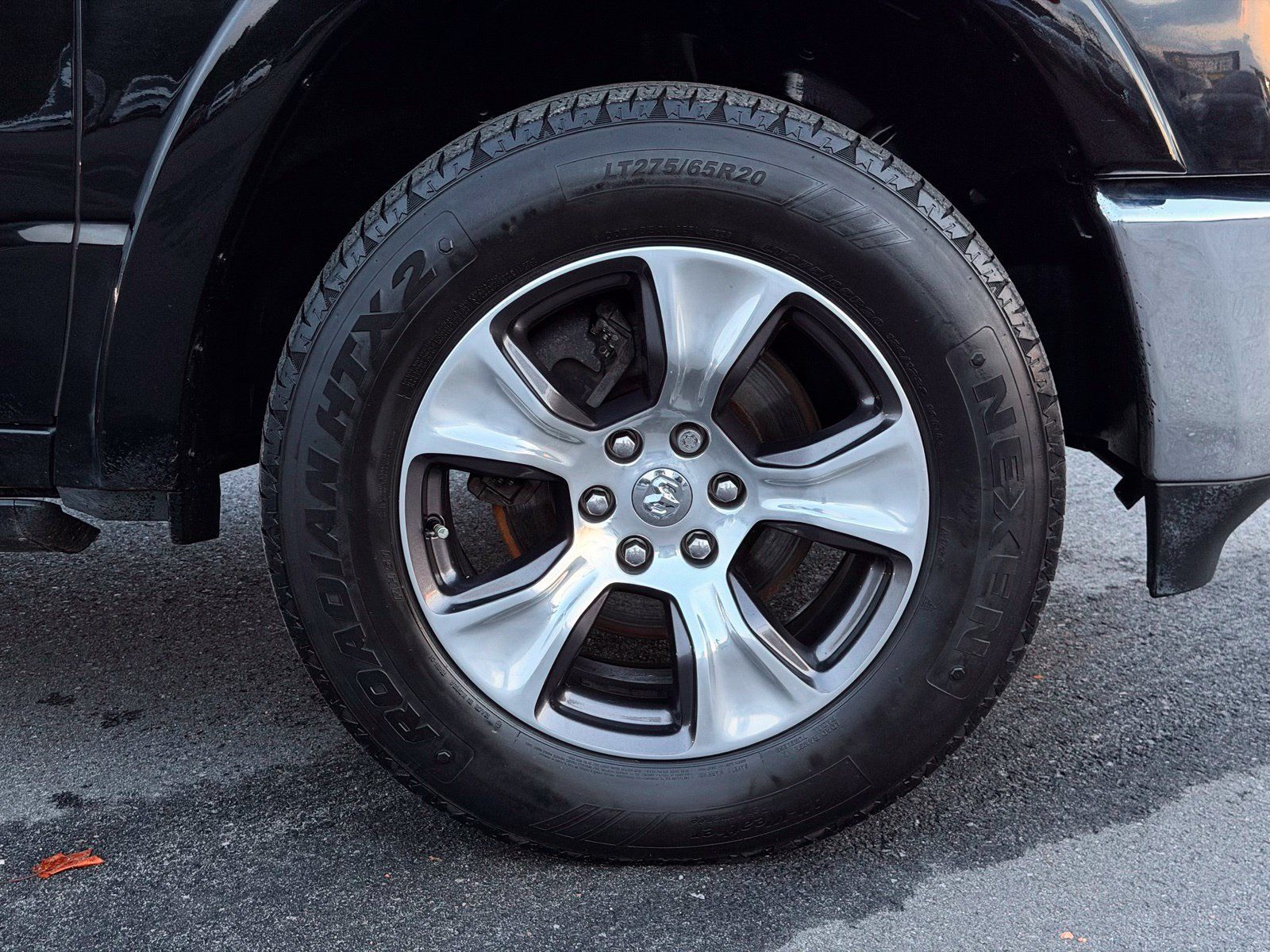 Used 2019 RAM 1500 Laramie AWD/4WD image 19