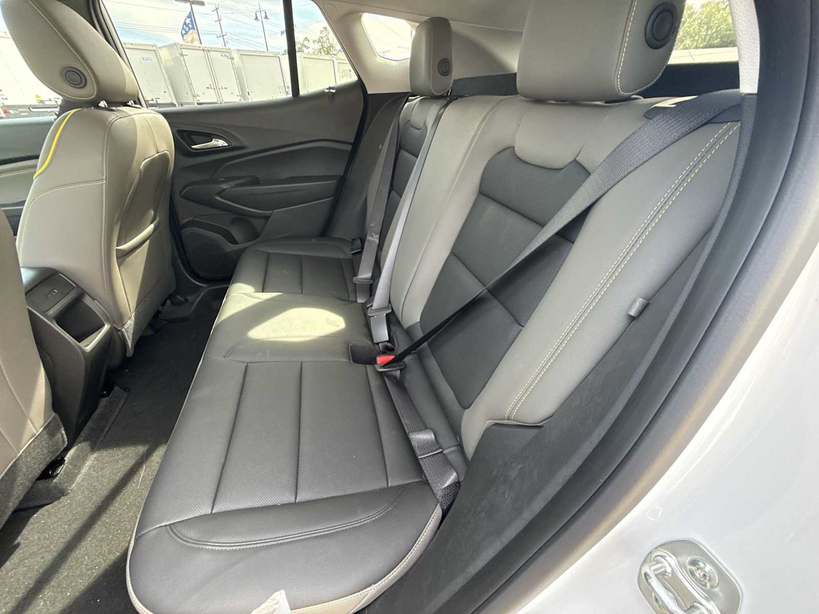 Used 2025 Chevrolet Trax ACTIV w/ Sunroof Package FWD image 24