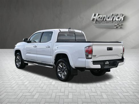 Used 2019 Toyota Tacoma Limited image 9
