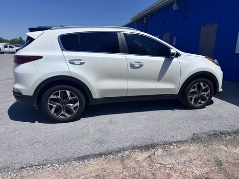 Used 2020 Kia Sportage EX FWD image 6
