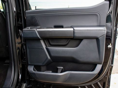 Used 2022 Ford F150 XLT w/ Equipment Group 302A High image 12